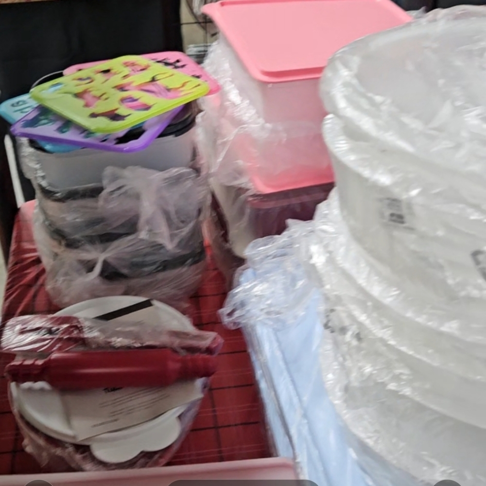 Tupperware stencils set - Picture 3 of 3